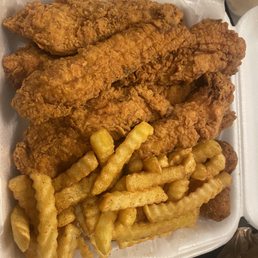 Fried Platter Tender Seasoned French Fries Fried Platter Tender Seasoned French Fries