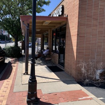 Homer's Coffee House - Outdoor front view with patio seating and it continues on opposite side of building - Coffee & Tea Near Me - Overland Park, Kansas