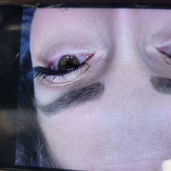 Moon Lash in South Gate - Cat eye 13-11 - Eyelash Service Near Me - South Gate, California Moon Lash in South Gate - Cat eye 13-11 - Eyelash Service Near Me - South Gate, California