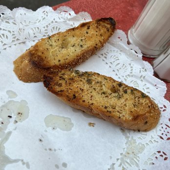 Puglia Ristorante - Garlic Bread - Italian Near Me - New York, New York Puglia Ristorante - Garlic Bread - Italian Near Me - New York, New York