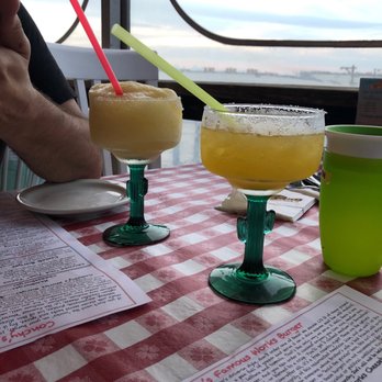 Conchy Joe's - Frozen Mango Margarita and Mango Margarita - Seafood Near Me - Jensen Beach, Florida