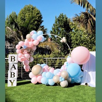 Valley Star Events - Ring of balloons - Party & Event Planning Near Me