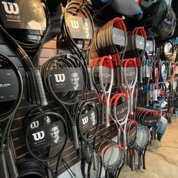 Serious Tennis - Great selection of racquets.