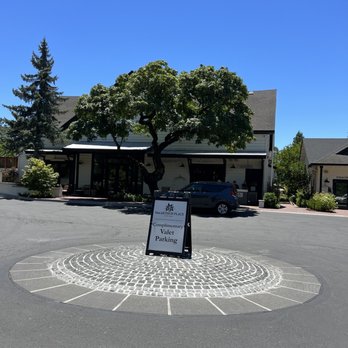 Layla - Mediterranean Near Me - Sonoma, California