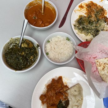 Bombay's Indian Restaurant - Chicken Tikka Masala, Chicken Saag, Plain Naan Bread - Indian Near Me - New York, New York