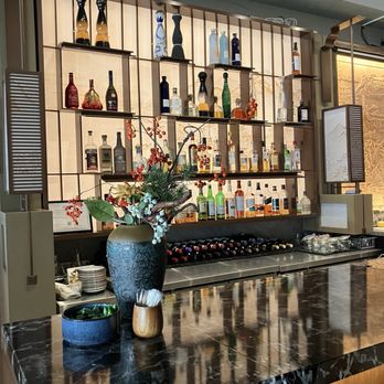 Chi Restaurant & Bar - Bar - Szechuan Near Me - New York, New York