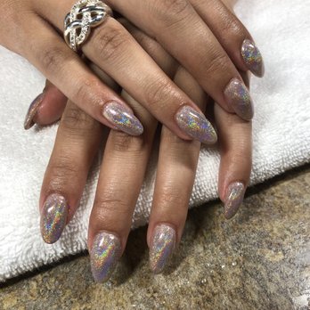 Claws Nail Salon - Nail Salons Near Me - Redding, California