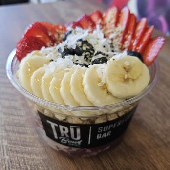 Trū Bowl Superfood Bar - Medium Rio Bowl. ($12) - Acai Bowls Near Me - Folsom, California Trū Bowl Superfood Bar - Medium Rio Bowl. ($12) - Acai Bowls Near Me - Folsom, California