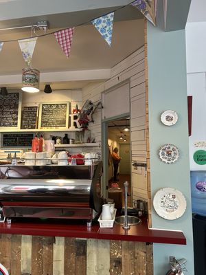 Rocket Bakery & Fresh Food by null