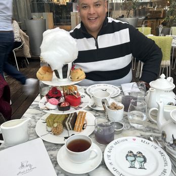 Mad Hatters Afternoon Tea - High tea - Coffee & Tea Near Me - London, XGL Mad Hatters Afternoon Tea - High tea - Coffee & Tea Near Me - London, XGL