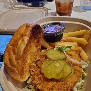 Bam Bam - Nashville hot chicken sandwich was not hot at all. - Vietnamese Near Me - Houston, Texas