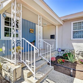 Holly Kovich & Associates - Lovely Plaza home listed for sale - Real Estate Services Near Me - Long Beach, California Holly Kovich & Associates - Lovely Plaza home listed for sale - Real Estate Services Near Me - Long Beach, California