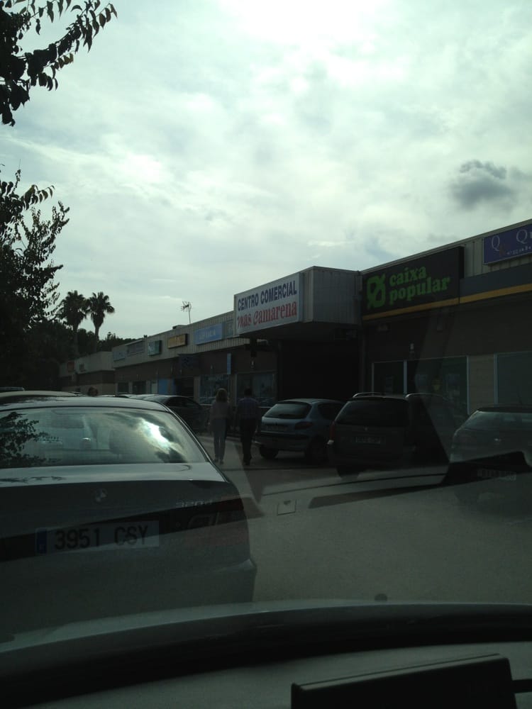 Centro Comercial Mas Camrena