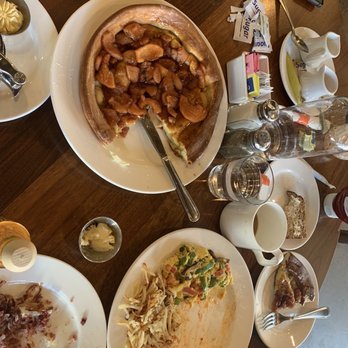 Elly's Brunch & Cafe - Baked apple pancake - Breakfast & Brunch Near Me - Phoenix, Arizona
