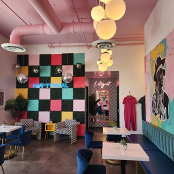 Dig it Coffee - Cute interior - Coffee & Tea Near Me - Las Vegas, Nevada