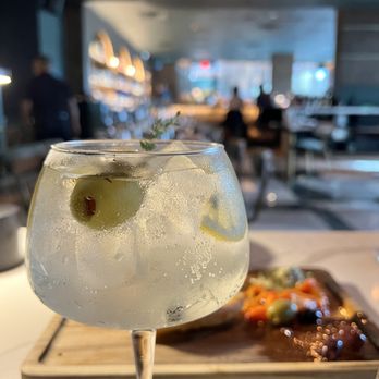 Okto - Okto G&T - Bars Near Me - Houston, Texas