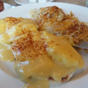 Double Yolk Pancake House Restaurant - Eggs Benedict - Breakfast & Brunch Near Me - Aurora, Illinois