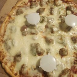Falco's Pizza - Undone pizza