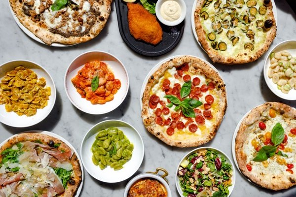 La Pizza & La Pasta by null