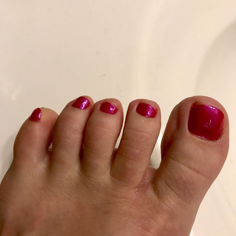Fuchsia Beauty Lounge - Regular Polish pedicure with Essie nail color - Nail Salons Near Me - Jackson Heights, New York