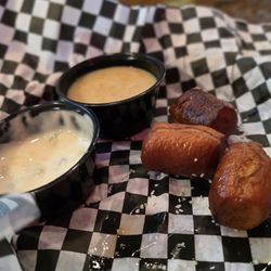 Honey Pop’s Bar & Grill - Pretzel bites