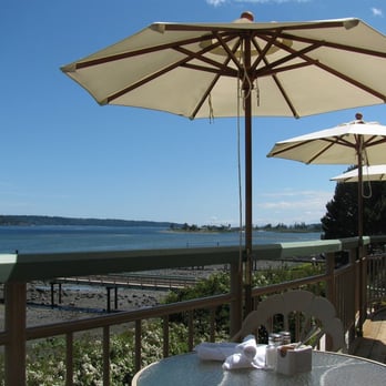 Painter's Lodge - View from the pub's patio - Hotels Near Me - Campbell River, British Columbia