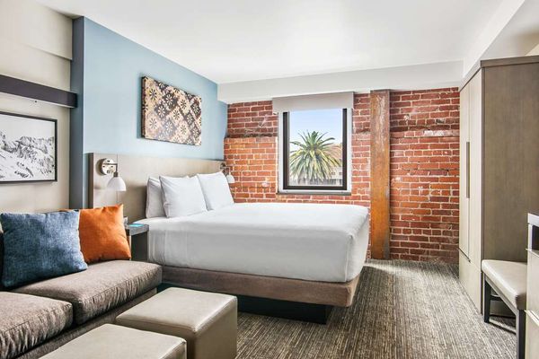 Hyatt House Sacramento / Midtown by null