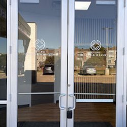 Irving Health and Wellness Clinic - Main door entrance