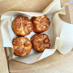 Slough Food - Love the crunch of these pastries!