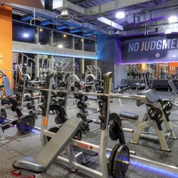 Crunch Fitness - Hoboken