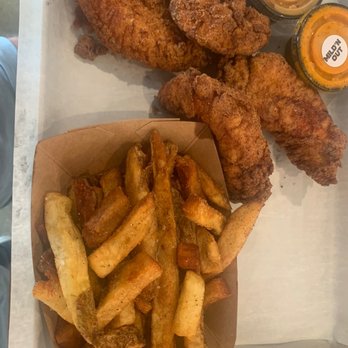 Boss ChicknBeer - Chicken Wings Near Me - Seven Hills, Ohio Boss ChicknBeer - Chicken Wings Near Me - Seven Hills, Ohio