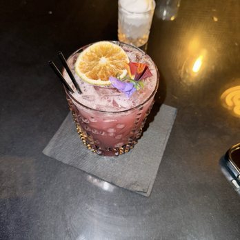 Maze Cocktail Lounge - Cocktail Bars Near Me - New Orleans, Louisiana
