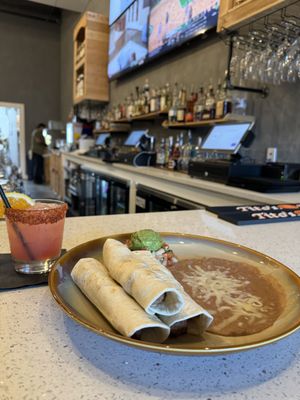 Tequileros Kitchen & Craft Cocktails by null