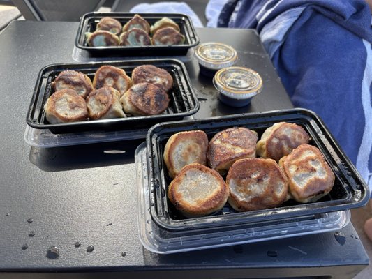 Jiayuan Dumpling House by null