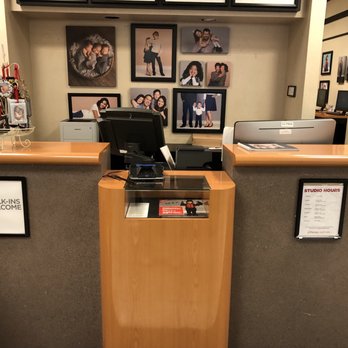 JCPenney - Still... no sitting fee advertisement which if they have this problem often it should be posted - Department Stores Near Me - Concord, California