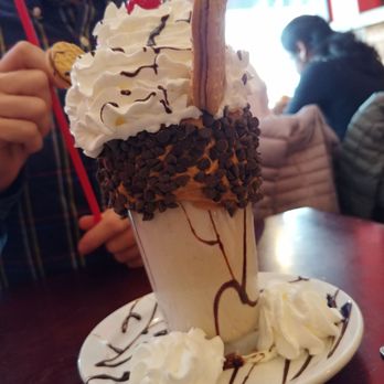 Boston Burger - Somerville - The Peanut Butter Banana Frappe - Burgers Near Me - Somerville, Massachusetts