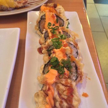 39 Degrees - Fantastic roll - Japanese Near Me - Long Beach, California