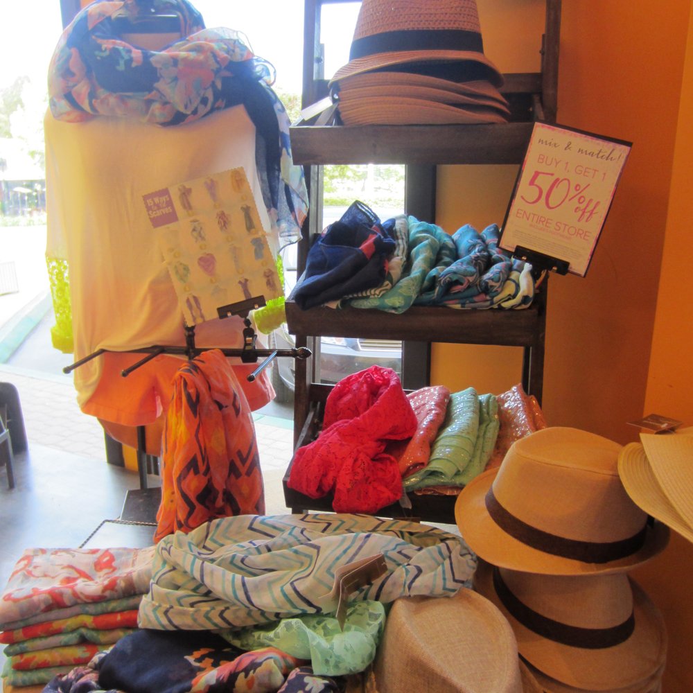 Francesca's - Women's Clothing Near Me - Lafayette, California