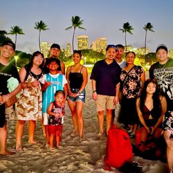 Ala Moana Beach - With the fam 10/22/2025