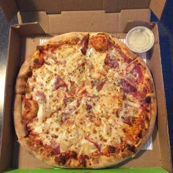 La Pizza and Pasta - Medium Hawaiian pizza with garlic sauce. - Pizza Near Me - Oshawa, Ontario