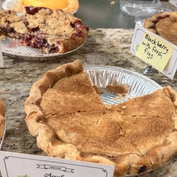 Acme Pie - Desserts Near Me - Arlington, Virginia
