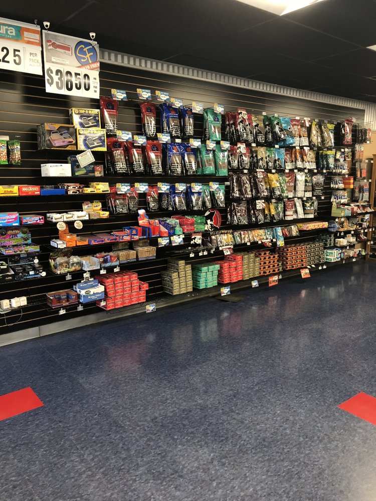 SMOKER FRIENDLY Updated September 2024 13 Photos 15037 E Colfax