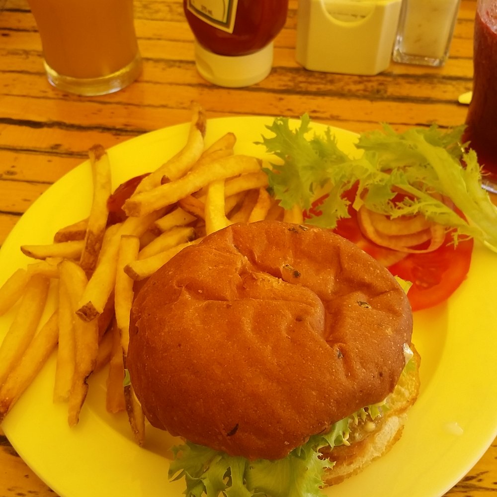 Edgewaters Tap & Grill - Ontario Turkey burger - American Near Me - Niagara Falls, Ontario Edgewaters Tap & Grill - Ontario Turkey burger - American Near Me - Niagara Falls, Ontario