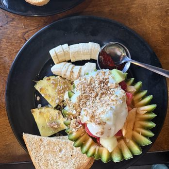 The Buff Restaurant - Fruit Bowl - Breakfast & Brunch Near Me - Boulder, Colorado