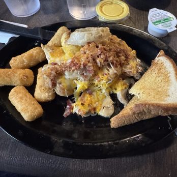 Westridge Grill - Smothered Chicken - American Near Me - Rocky Mount, North Carolina Westridge Grill - Smothered Chicken - American Near Me - Rocky Mount, North Carolina