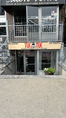 Restaurant Tuk Tuk by null