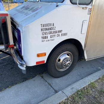 Taqueria Hernandez - the side of a truck parked on the side of the road - Food Trucks Near Me Taqueria Hernandez - the side of a truck parked on the side of the road - Food Trucks Near Me