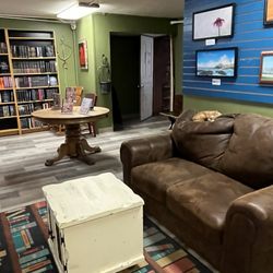 Pearl Street Books & Gifts - Upstairs