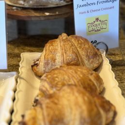 Crispy pastry with good filling. I don't have the picture. I ate it too fast! Crispy pastry with good filling. I don't have the picture. I ate it too fast!