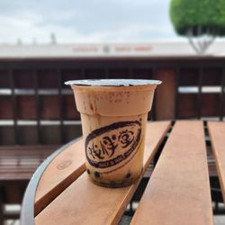 Half & Half Tea Express - Hokkaido Milk Tea Boba